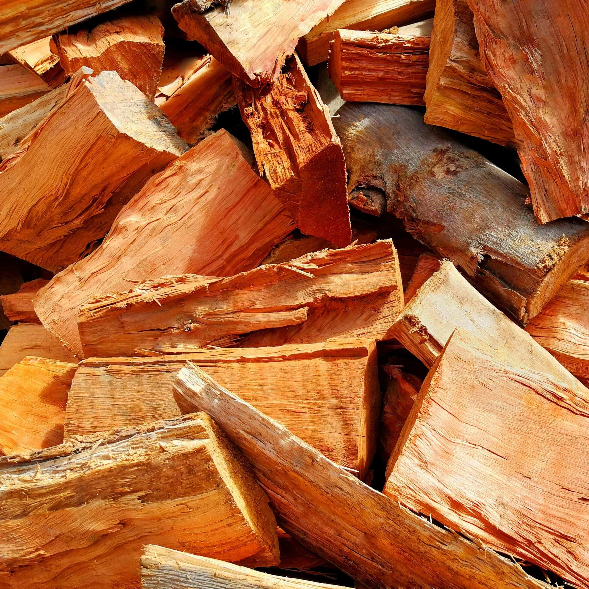 Red Gum Firewood Bulk (Local) | 750 Loose Pieces - Cape Town Firewood